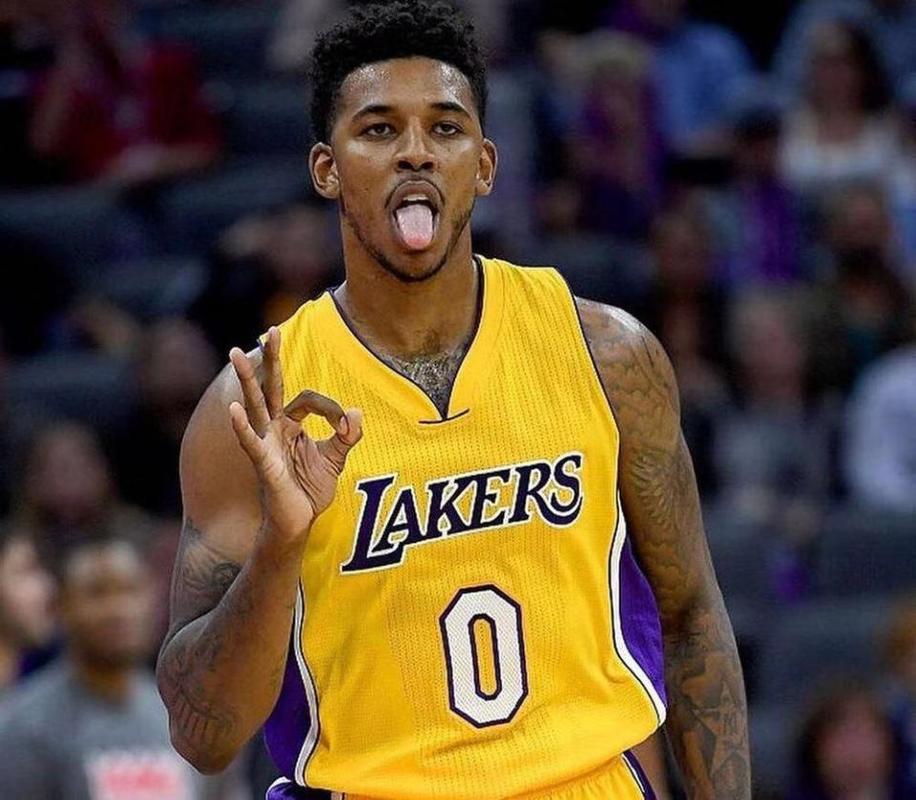 既是粉丝投 既是粉丝投