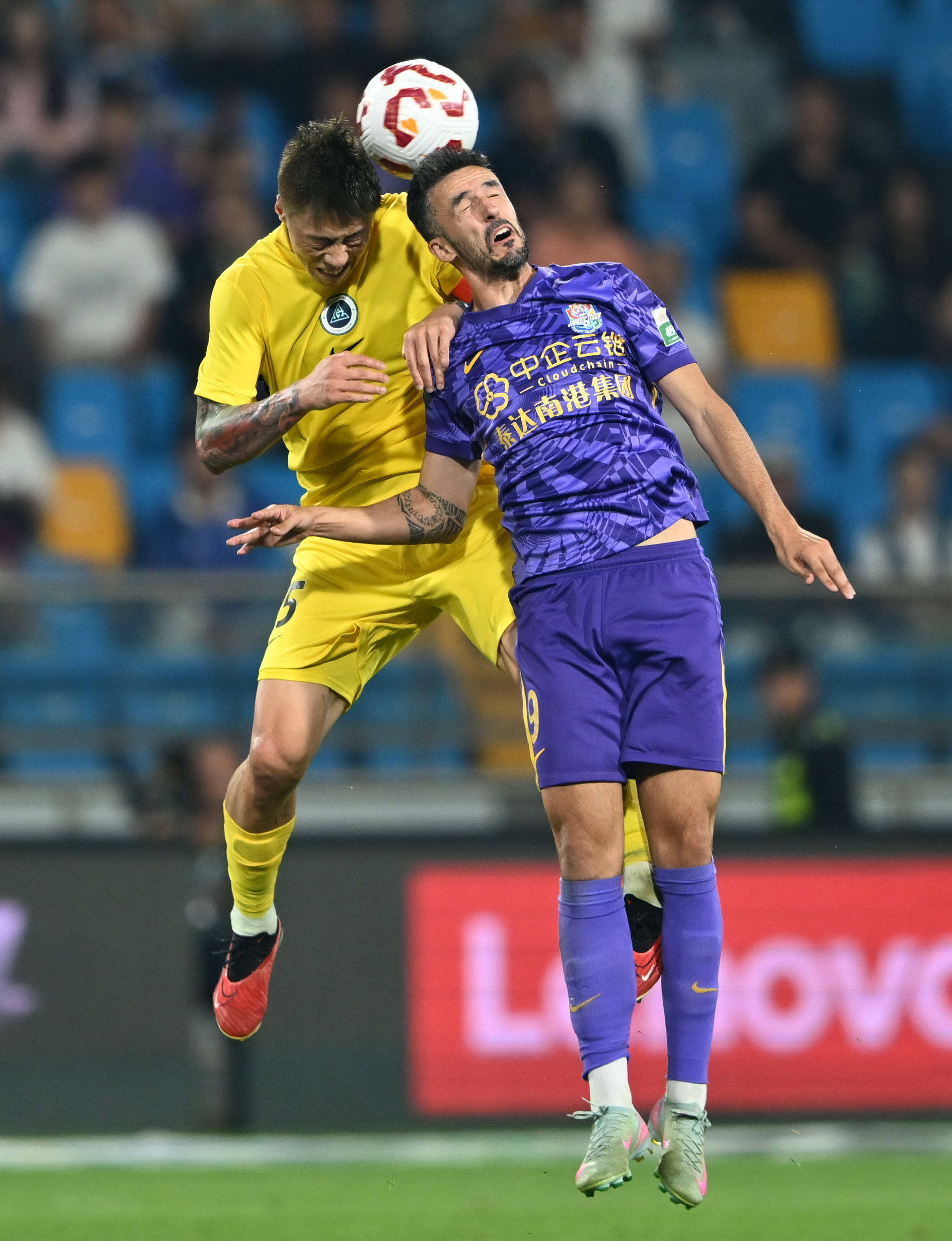 的双重中心 的双重中心